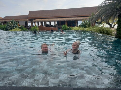 Гостиница Phi Phi Andaman Beach Resort
