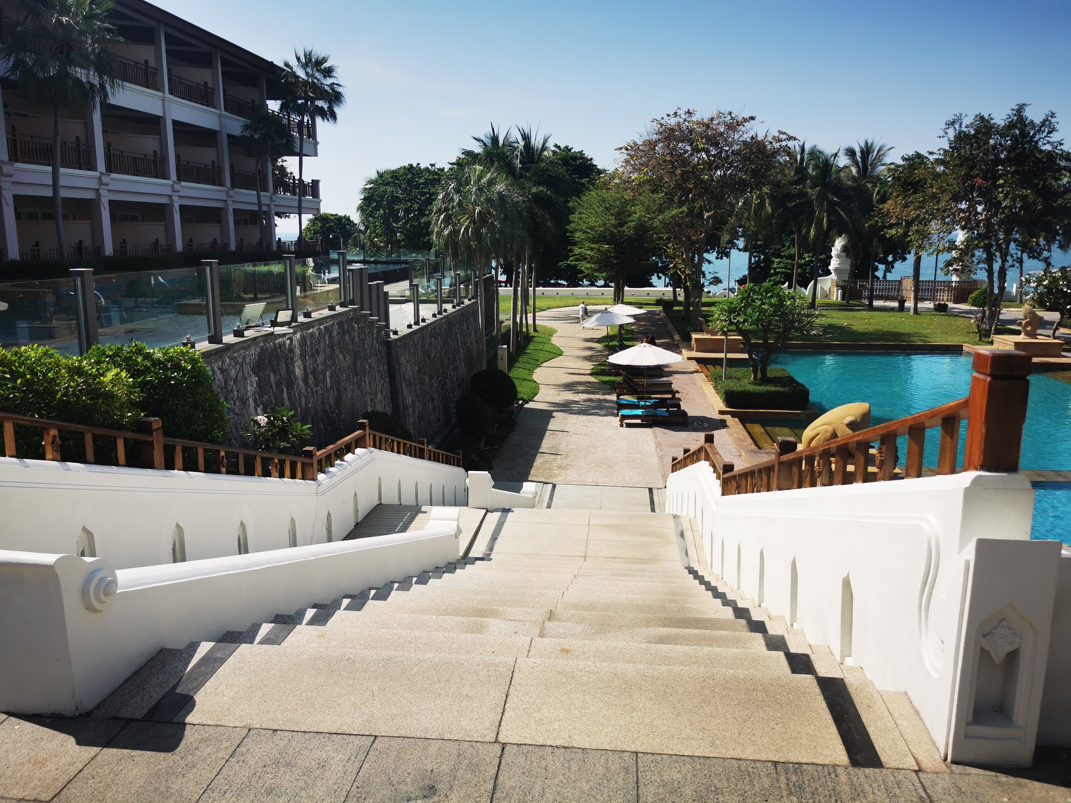 Фото The Heritage Pattaya Beach Resort