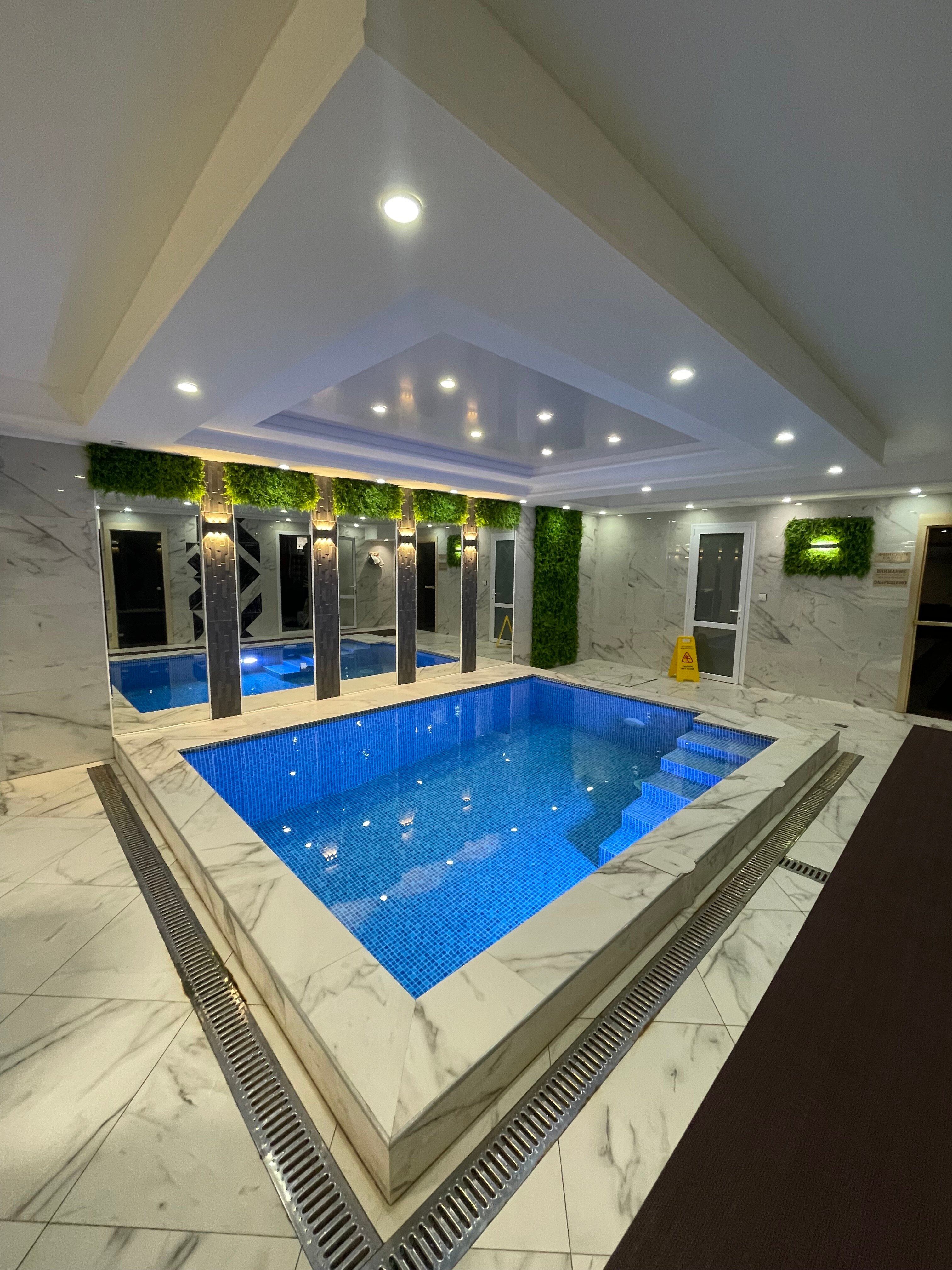 Фото Марикон