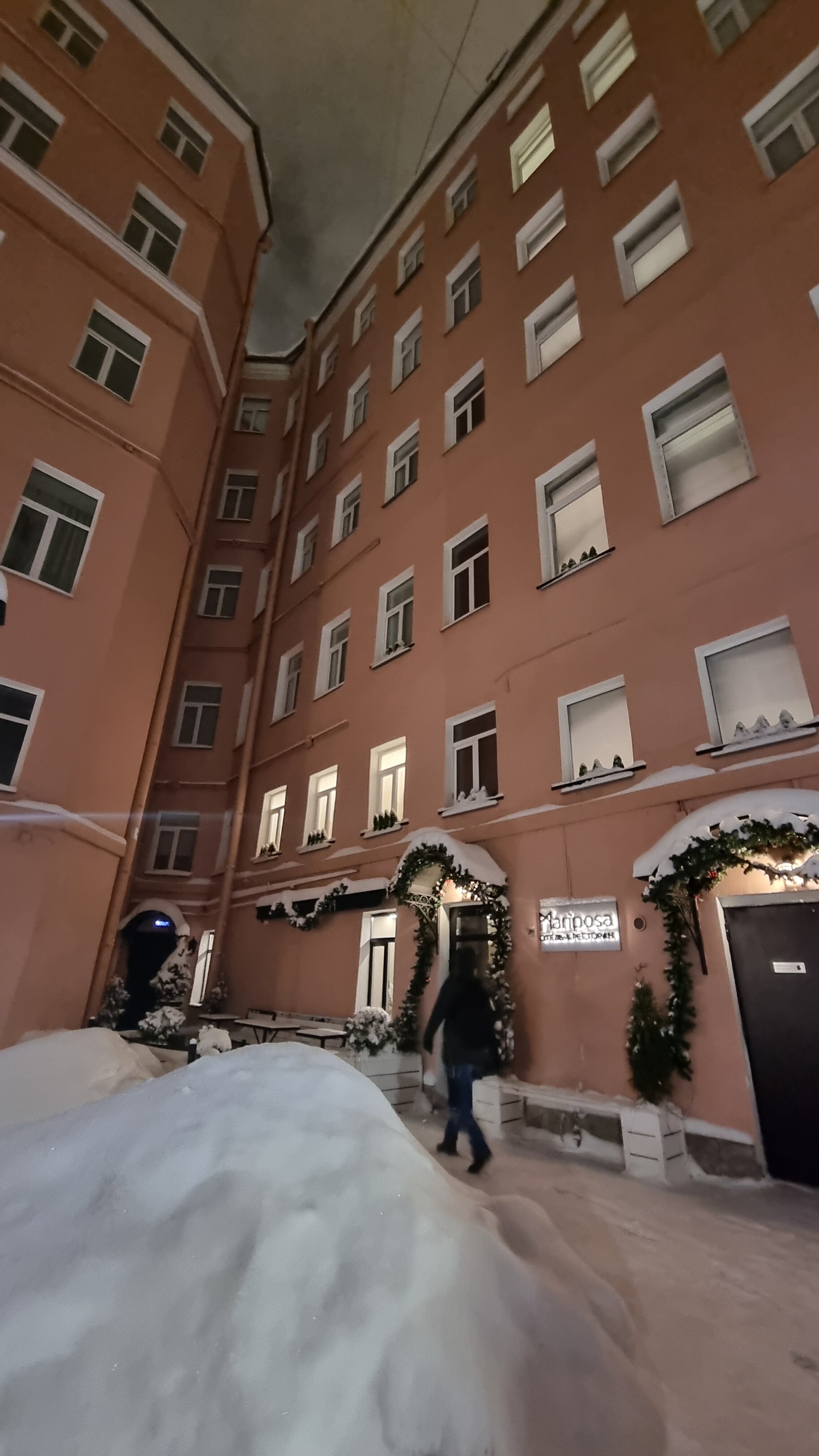 Фото Марипоса