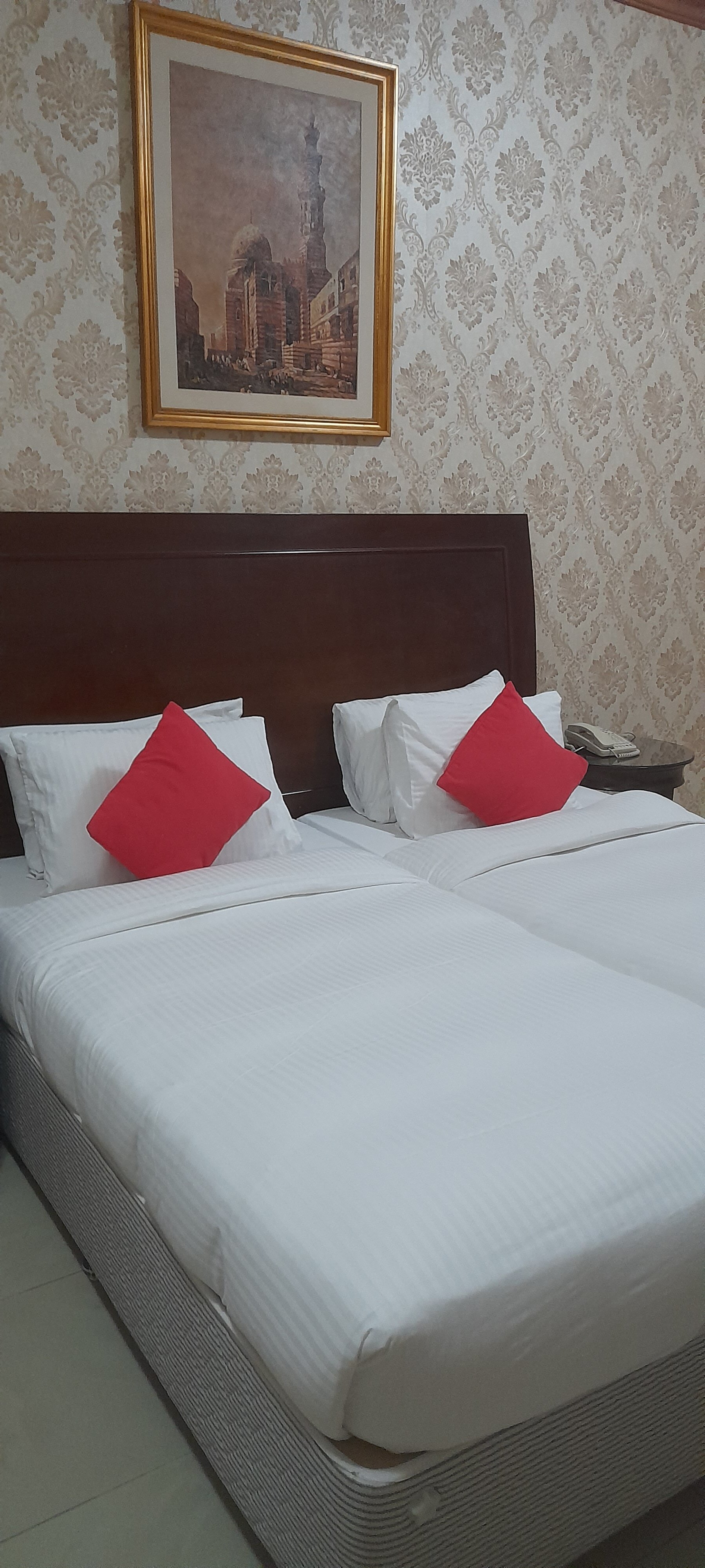 Фото Clifton International Hotel