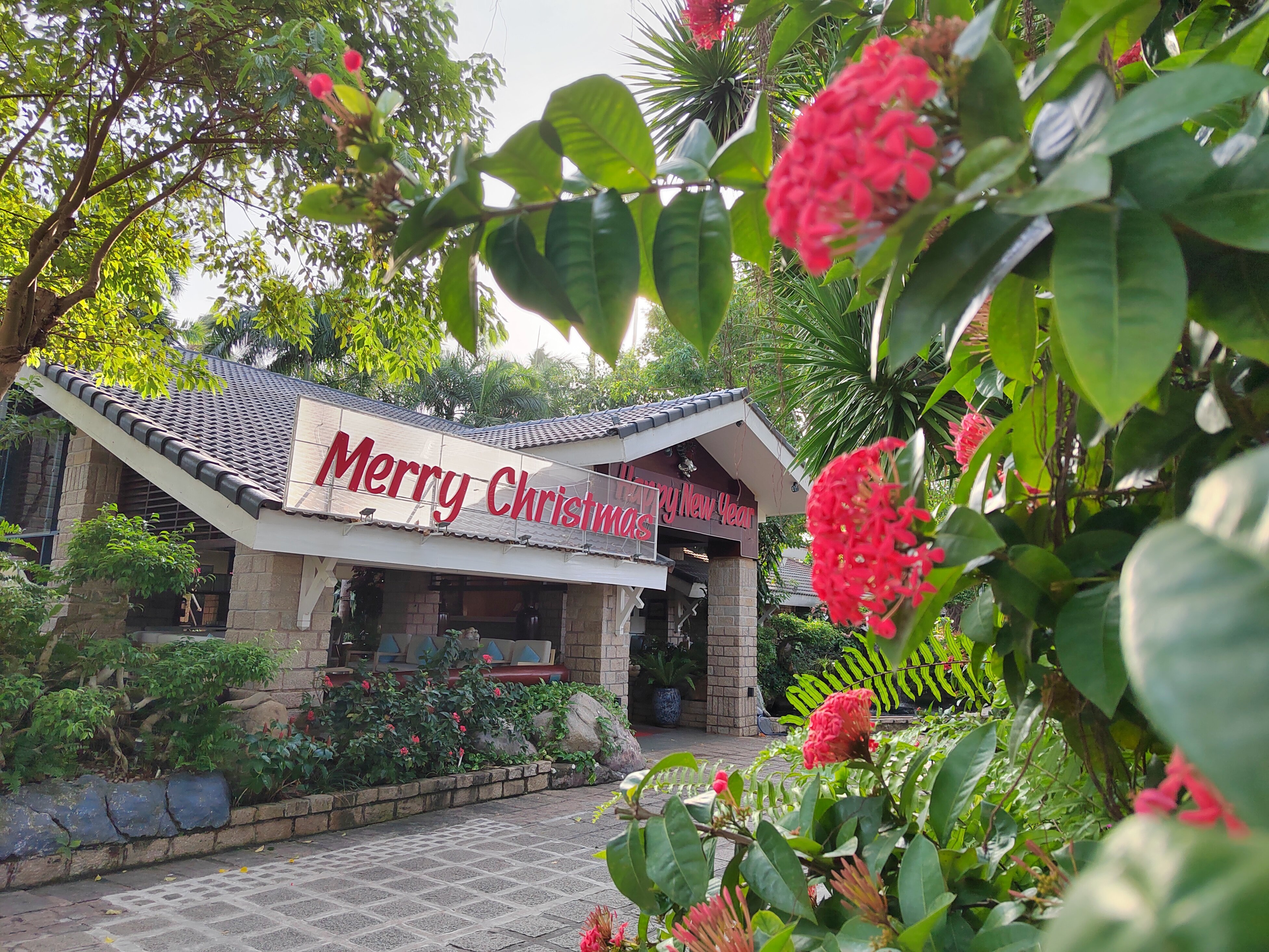 Фото Hoang Ngoc Beach Resort