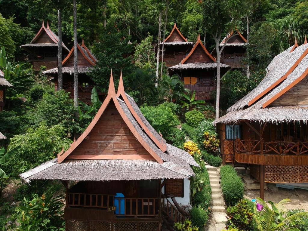 Фото Phi Phi The Beach Resort