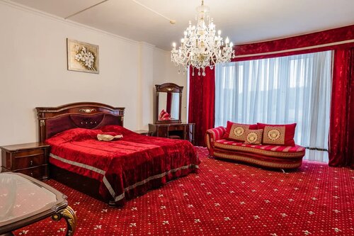 Гостиница Кипарис в Новомихайловском