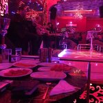 Şölen Gazino Bar & Restaurant (Belediye Cad., No:18H, Beylikdüzü, İstanbul), gece kulüpleri  Beylikdüzü'nden