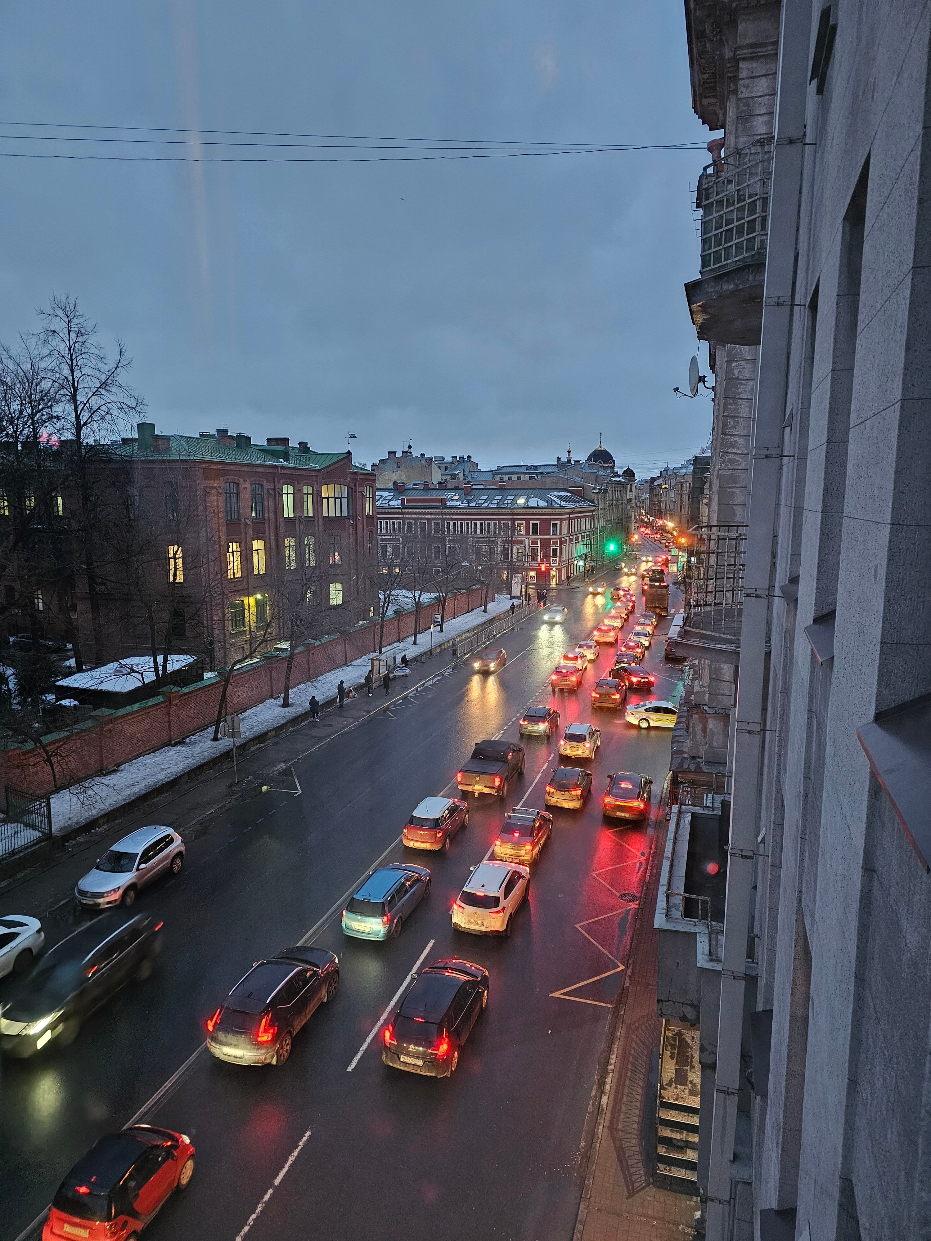 Фото Демократ