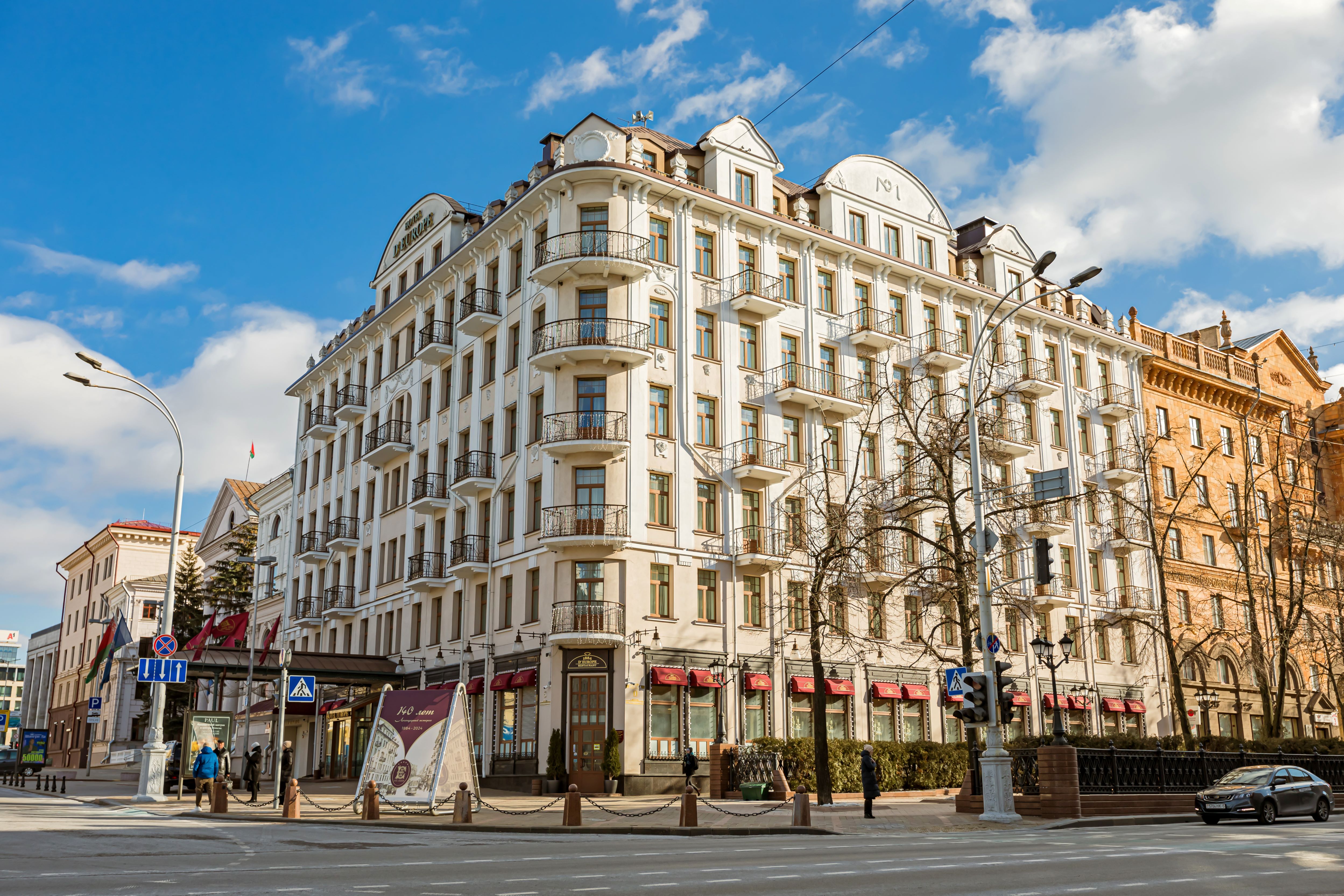 Фото отеля 1