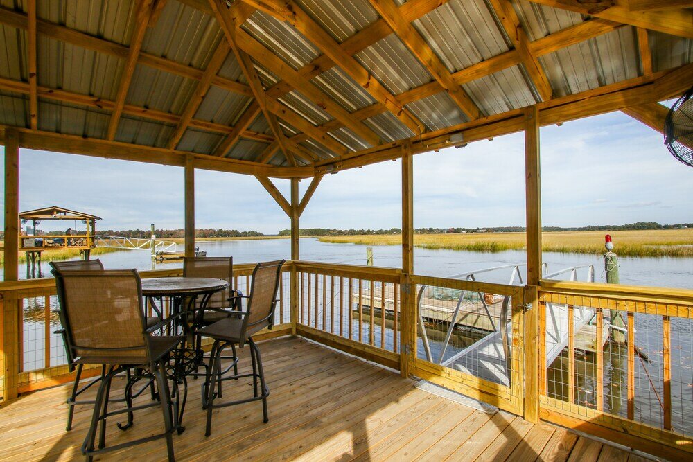 Фото Deep Water Dock and Home on the Ga Coast