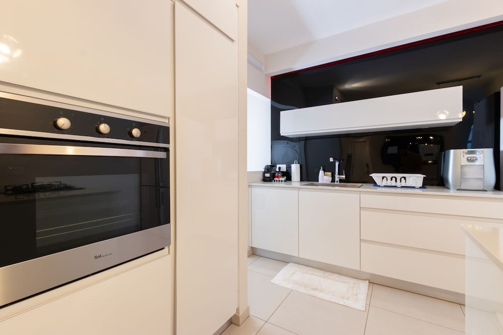 Фото Luxury Tower parking Shopping Mall 2br