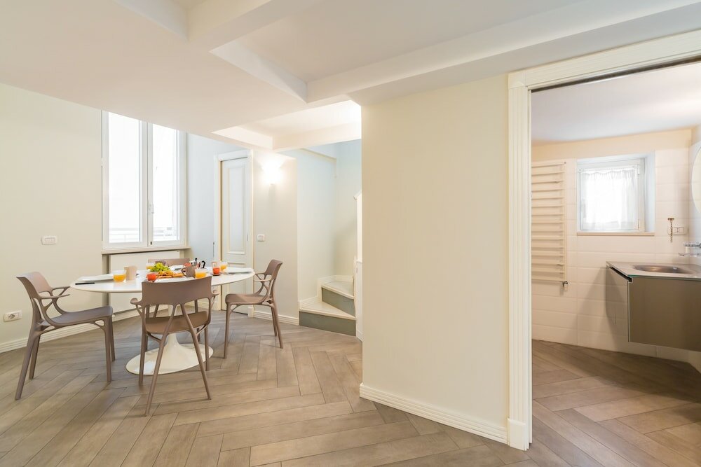 Фото Elegante Appartamento A Piazza Dei Martiri