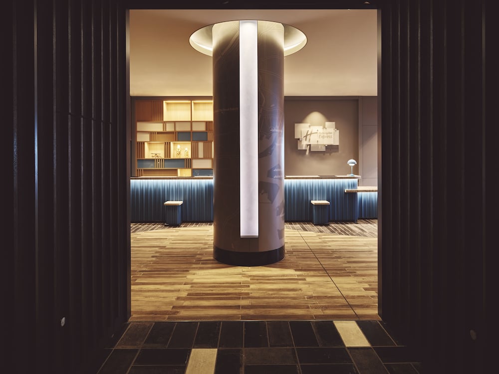 Фото Holiday Inn Express Osaka City Centre Midosuji