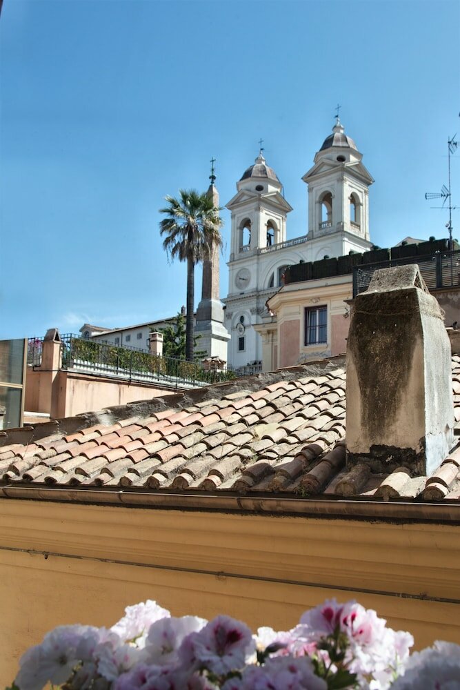 Фото Fellini Design Suites