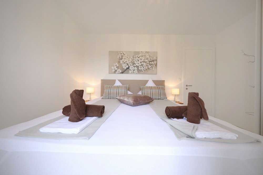 Фото Villa Olive Garden Apartments