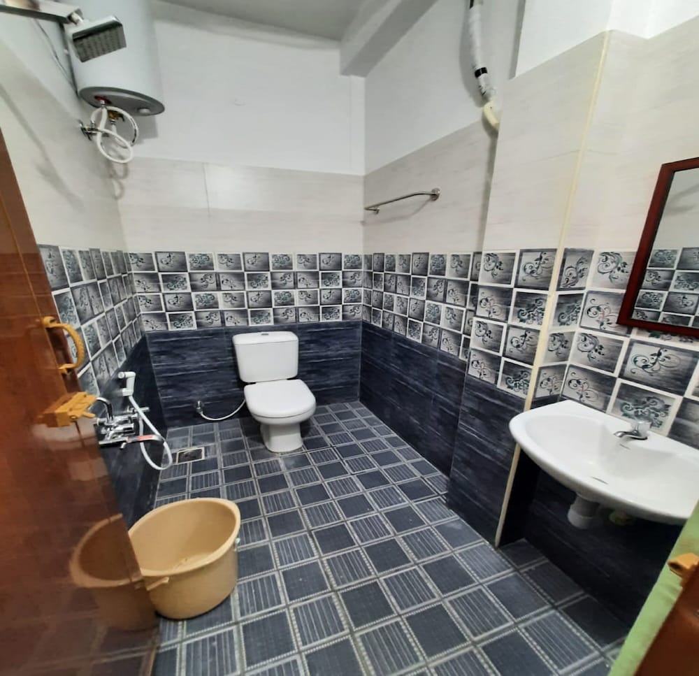 Фото French Park Inn