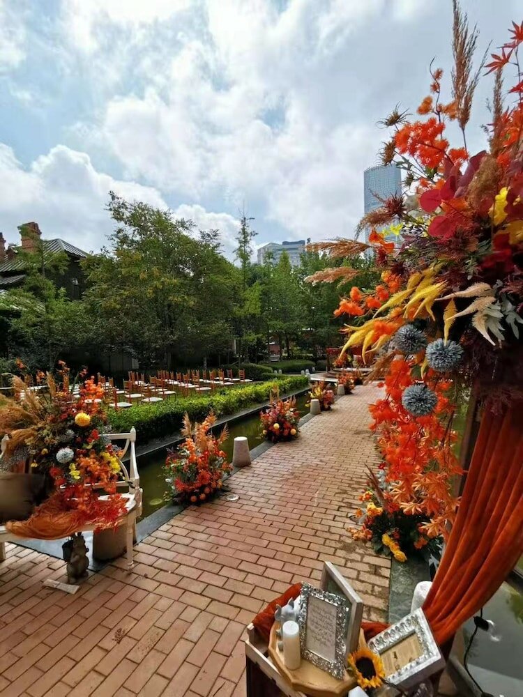 Фото Railway 1896 Garden Hotel