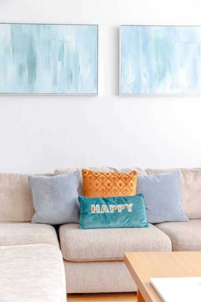 Фото Central and Spacious 2 Bedroom Flat in Kensington