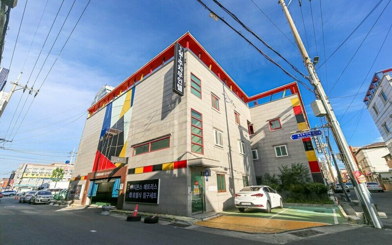 Гостиница Pohang Haedodong Olleh Motel в Пхохане