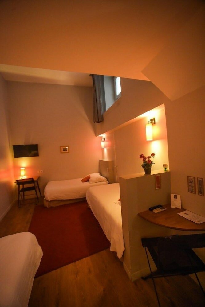 Фото Hotelo Lyon Charité