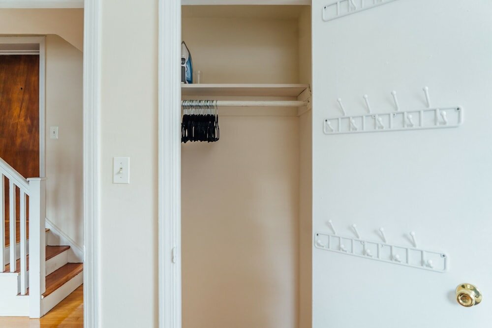 Фото Chic & Pristine 1br Apt in Marshfield