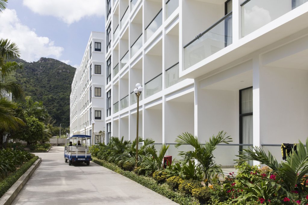 Фото Diamond Bay Condotel - Resort Nha Trang