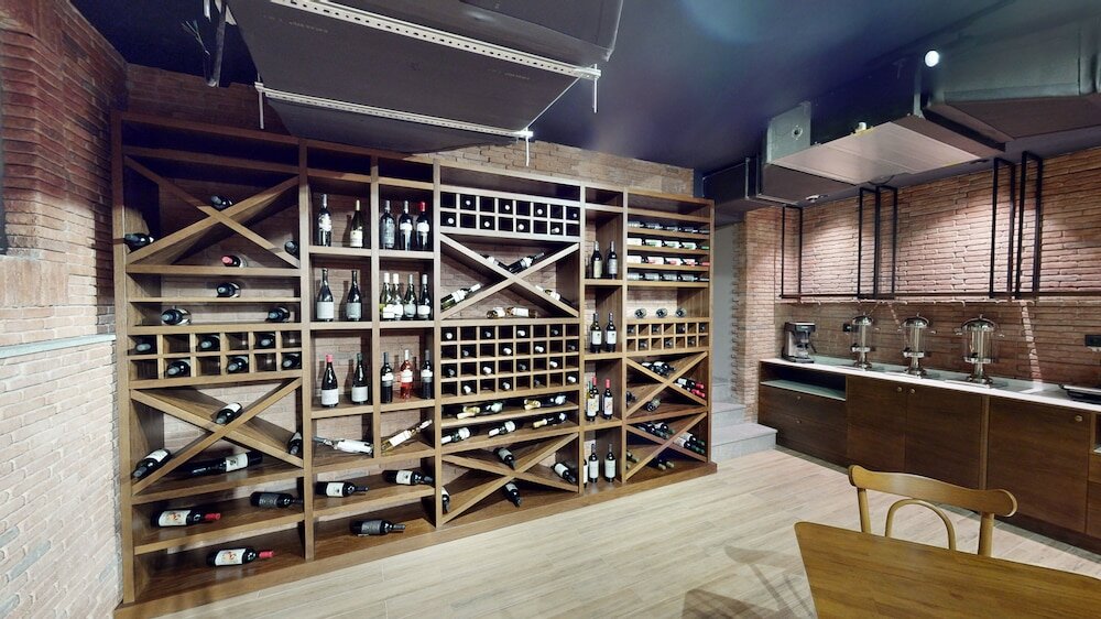 Фото Epigraph Town Hotel