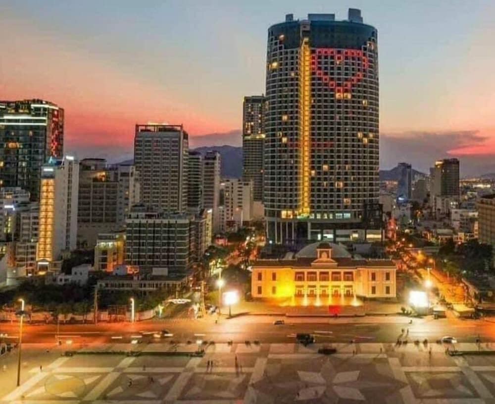 Фото отеля 2