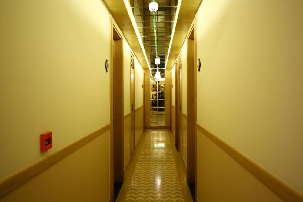 Фото The IC's Hotel