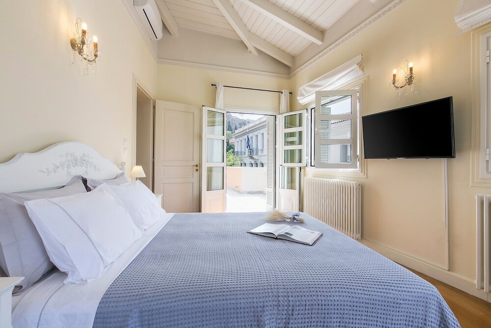 Фото Aerides Luxury Suites