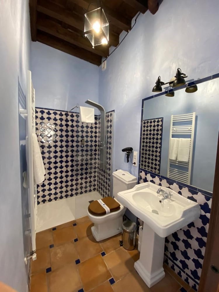 Фото Suites Casa De Las Columnas