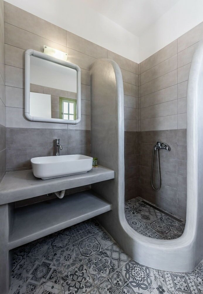 Фото Pente Elies Milos