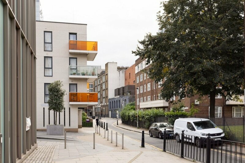 Гостиница The Liverpool Street Apartments в Лондоне