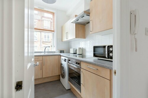 Гостиница The Liverpool Street Apartments в Лондоне