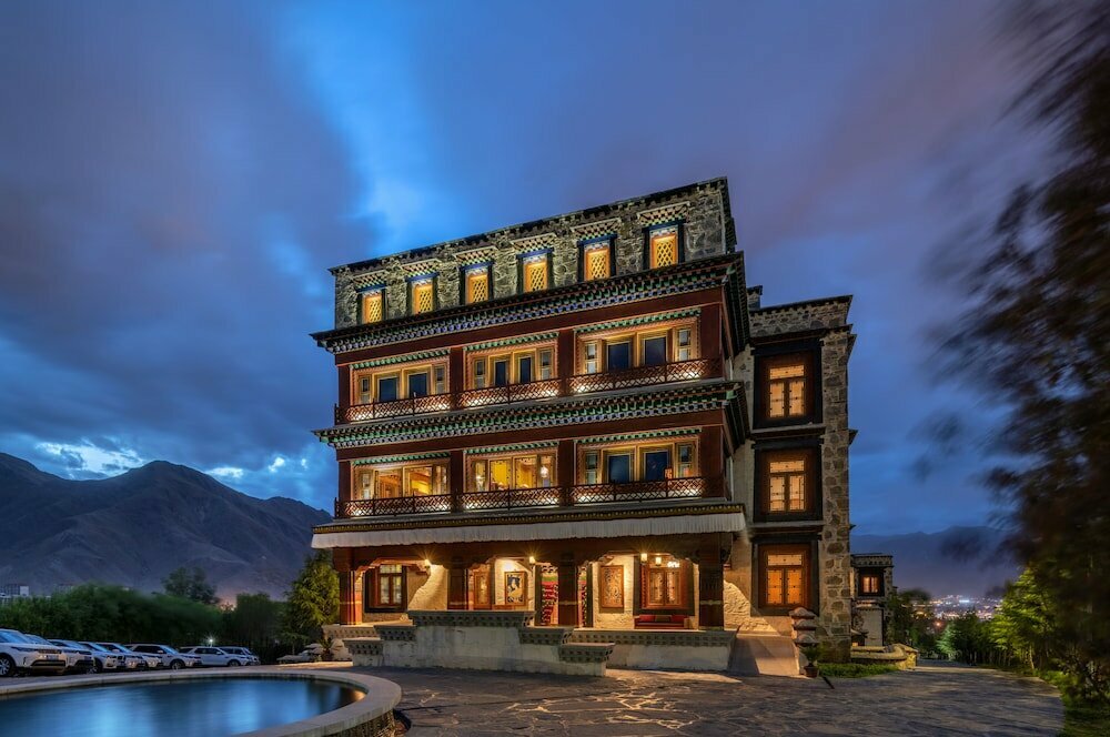 Hotel Songtsam Choskyi Linka Lhasa, Tibet Autonomous Region, photo