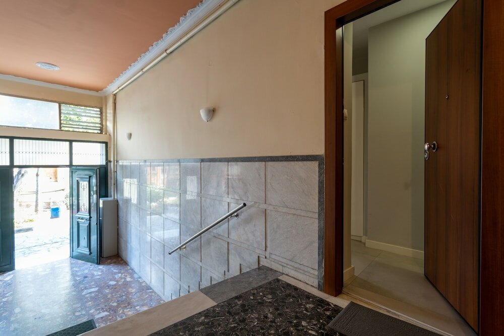 Фото Petit Keramikos Studio - Historic Center