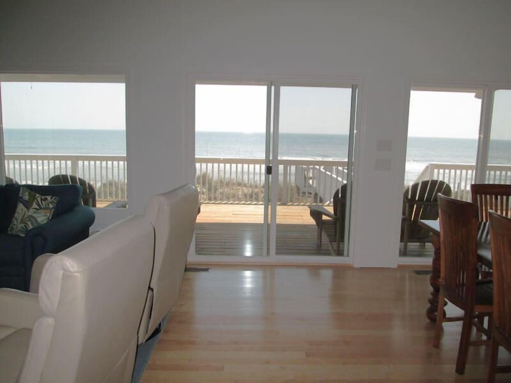 Фото 446 Tarpon Blvd