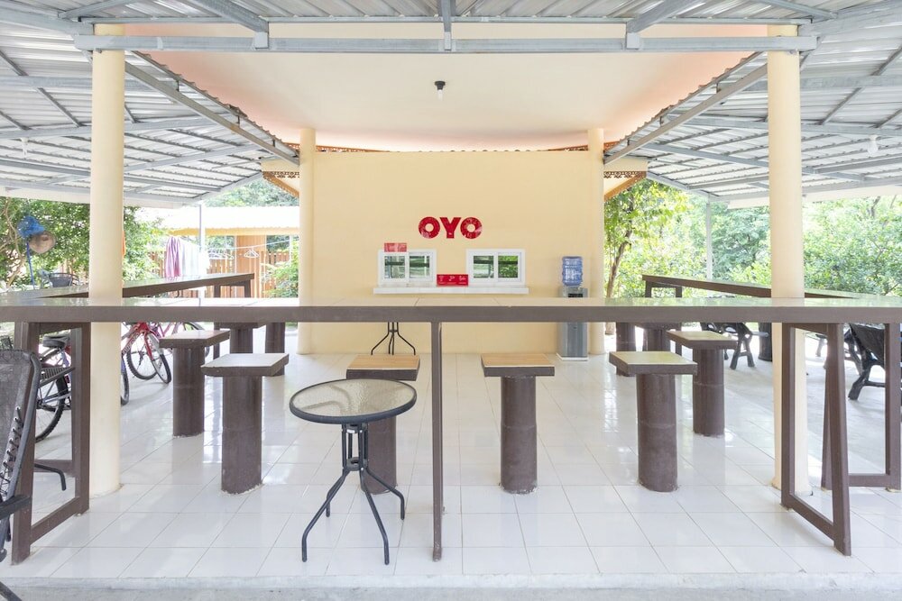 Фото Oyo 75359 Thaiburi Thara Resort