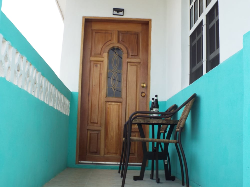 Фото Lake View Condo