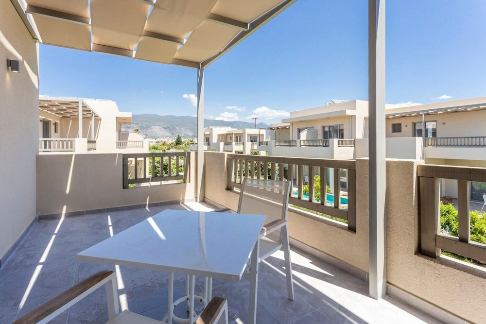 Фото Elysian Luxury Hotel & SPA