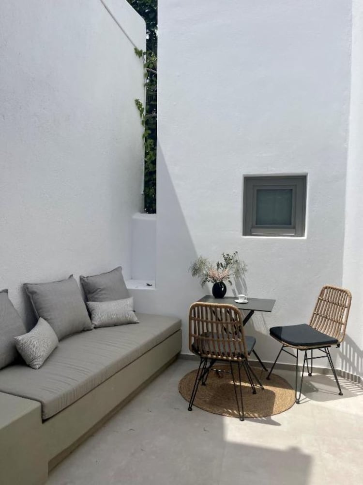 Фото Clementina Paros