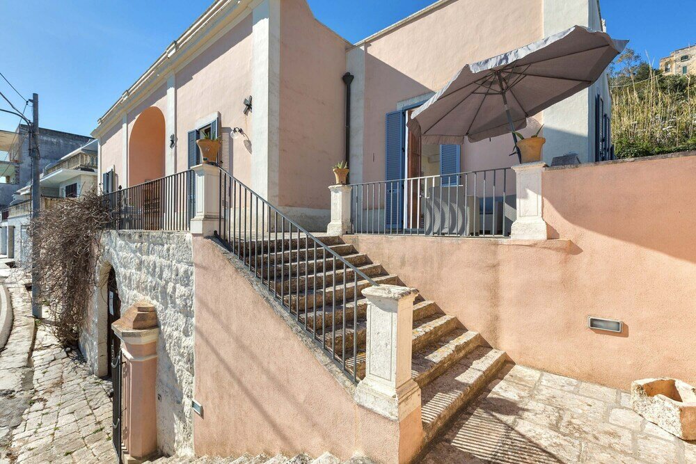 Фото 1893 Villa Martella