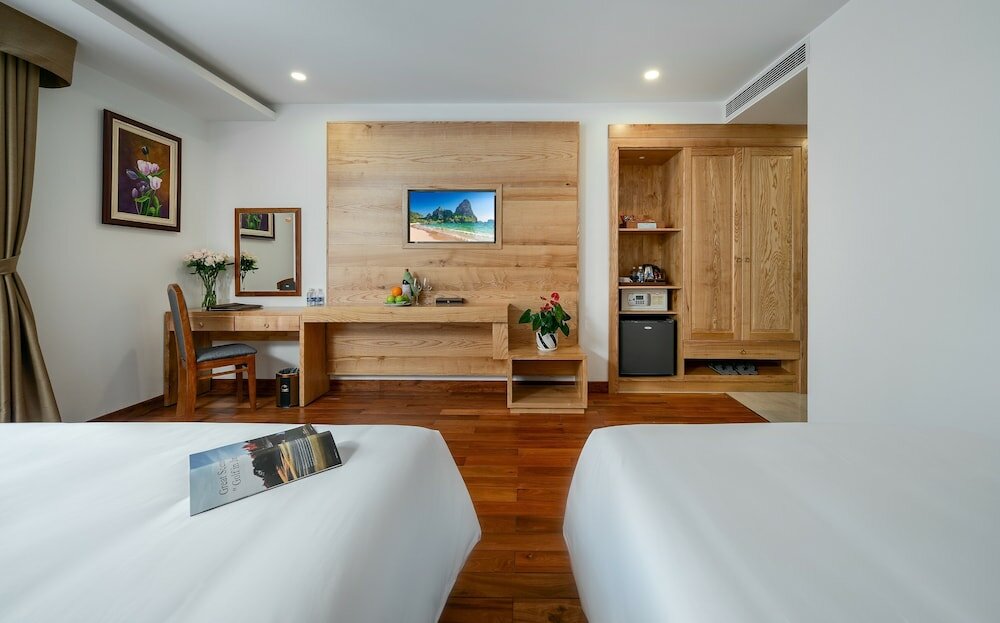 Фото Sunny Ocean Hotel & SPA