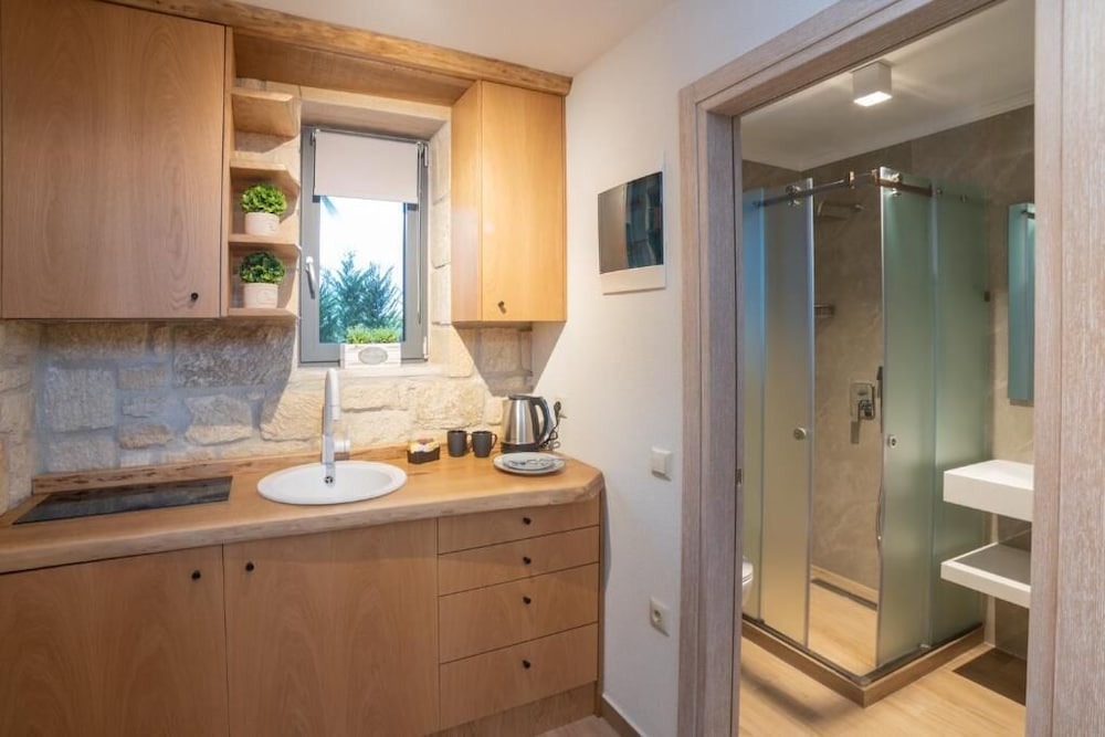 Фото Kallithea Village Hotel