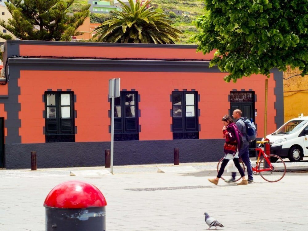 Фото Patio Hostel - Adults Only