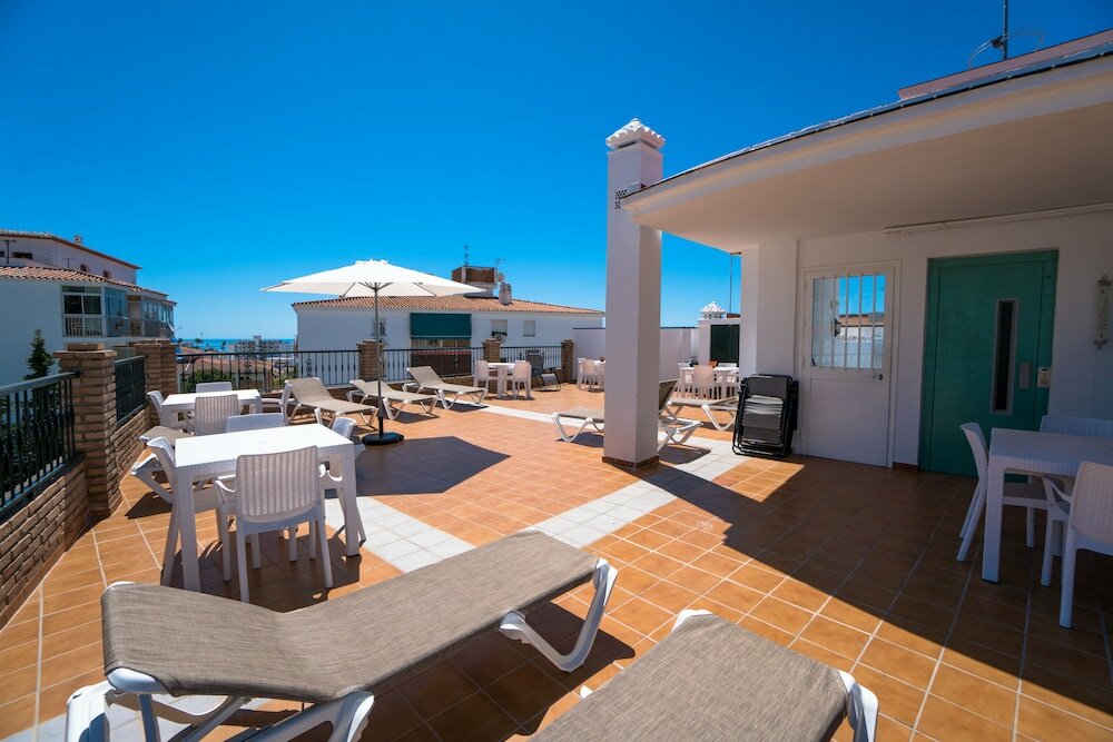 Фото Apartamentos Turísticos Manuel Martín