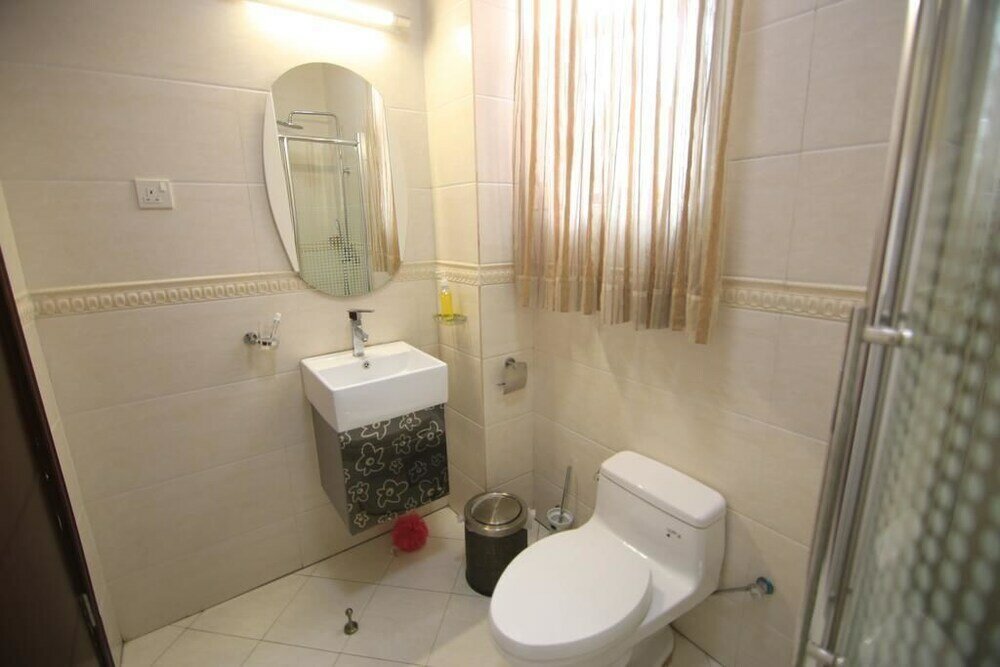 Фото Um Apartments