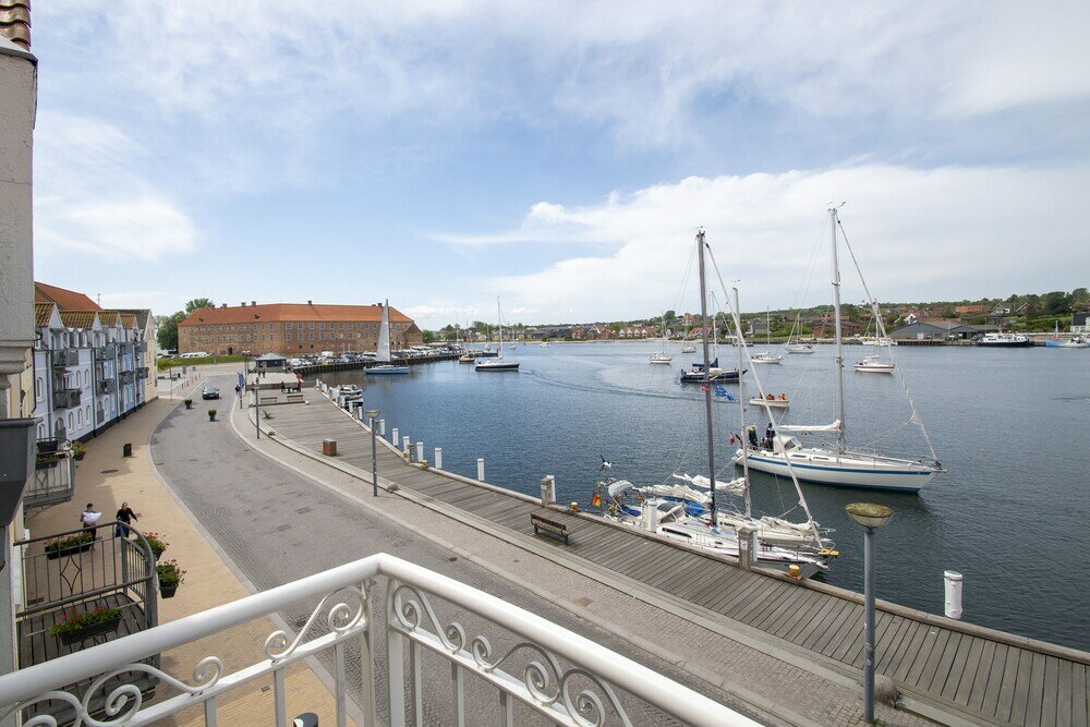 Фото Sunset Penthouse