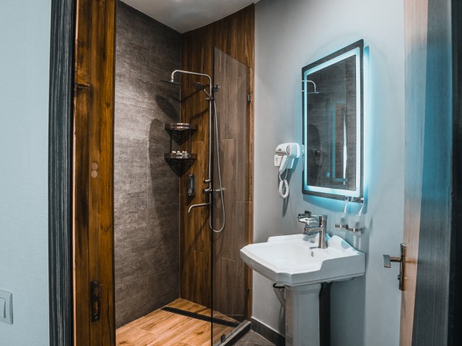 Фото Art Plaza Hotel