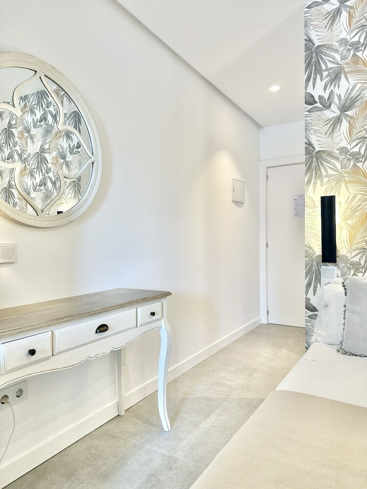 Фото Loft 18 Beach Front Marbella