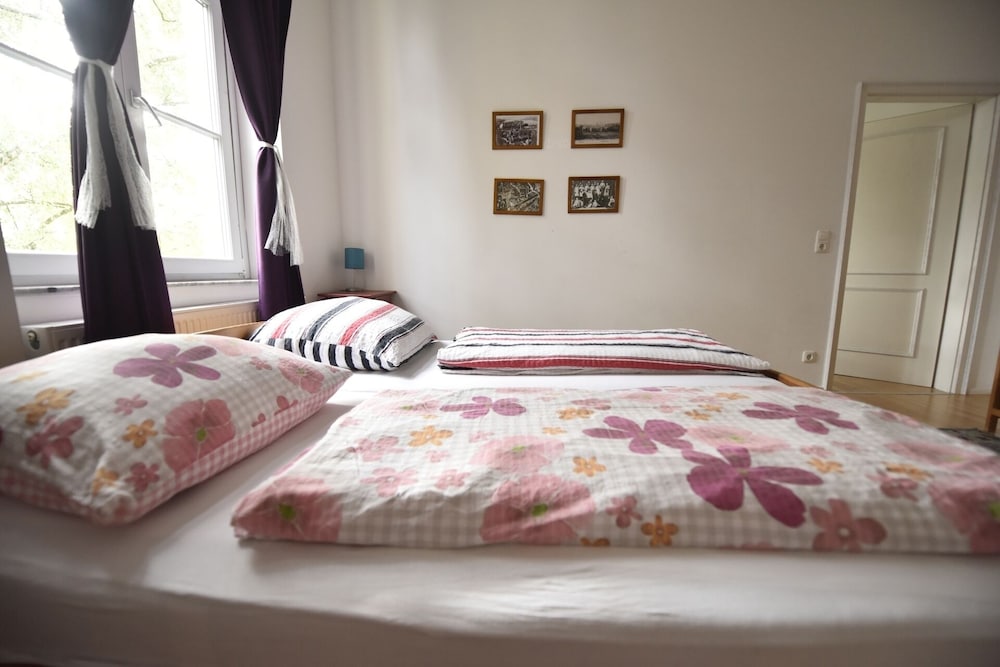 Фото Ferienwohnung Villa Weyermann