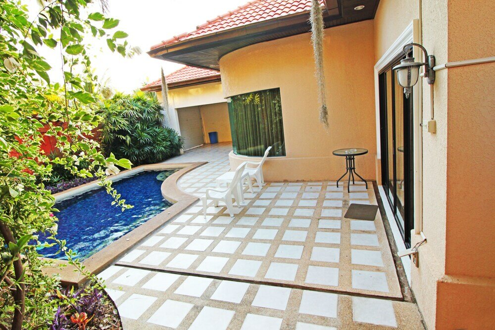 Фото Cosy Beach Pool Villas by Psr Asia